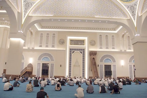  K&Uuml;LLİYEDE KANDİL PROGRAMI D&Uuml;ZENLENDİ