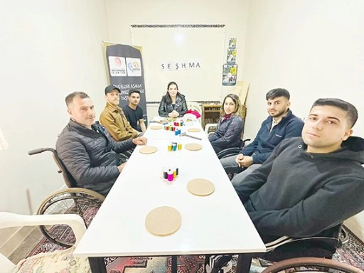 ENGELLER SANATLA AŞILIYOR