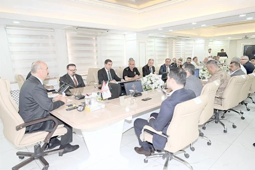 BAĞIMLILIKLA M&Uuml;CADELE TOPLANTISI YAPILDI