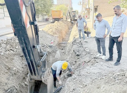 3 MAHALLENİN İ&Ccedil;ME SUYU HATTI YENİLENDİ