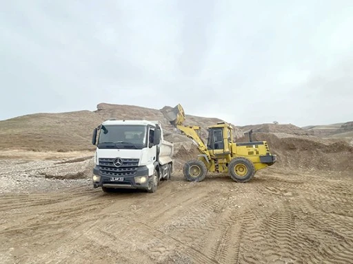 ALTYAPI VE YOL &Ccedil;ALIŞMALARI S&Uuml;R&Uuml;YOR