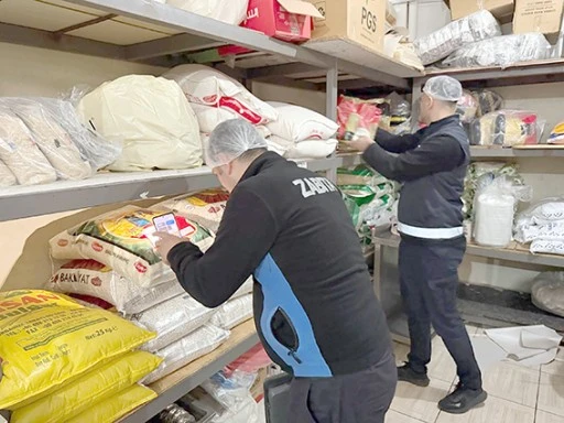 ZABITA M&Uuml;D&Uuml;RL&Uuml;Ğ&Uuml;&rsquo;NDEN GIDA &Uuml;RETİM YERLERİNE SIKI DENETİM