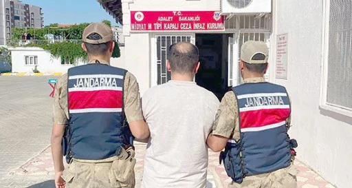 ARANAN SU&Ccedil;LULARA OPERASYON: 65 KİŞİ YAKALANDI