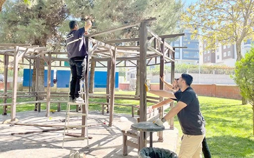 YIPRANAN PARK MOBİLYALARI YENİDEN KULLANIMA KAZANDIRILIYOR