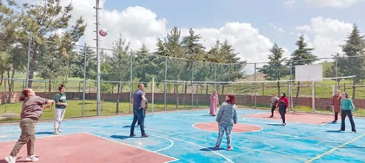 ENGELLER SAHADA AŞILDI