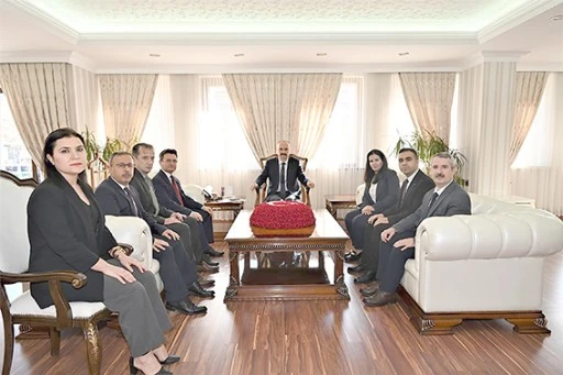 VALİ CANALP’A VERGİ HAFTASI ZİYARETİ