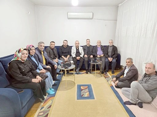 AK PARTİ&rsquo;DEN G&Ouml;N&Uuml;L BULUŞMALARI
