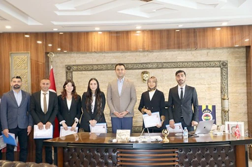 KAYMAKAM İMRAK, BAŞARILI &Ouml;ĞRETMENLERİ &Ouml;D&Uuml;LLENDİRDİ