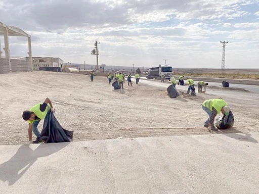 BEŞİRİ YOLUNDA KAPSAMLI TEMİZLİK &Ccedil;ALIŞMASI
