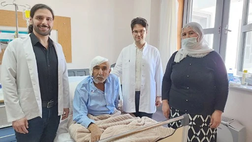 DEV BEYİN T&Uuml;M&Ouml;R&Uuml; BAŞARIYLA &Ccedil;IKARILDI