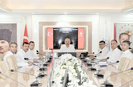 PROJE KAPSAMINDA Y&Uuml;R&Uuml;T&Uuml;LEN &Ccedil;ALIŞMALAR DEĞERLENDİRİLDİ