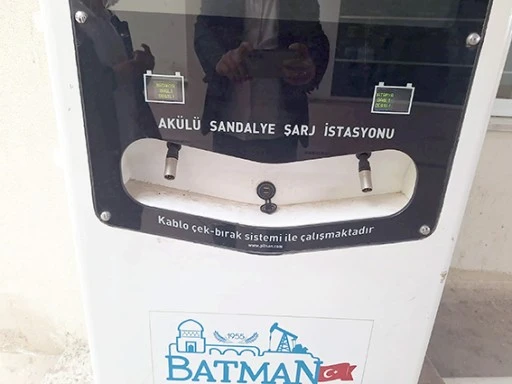 ENGELLİ ŞARJ İSTASYONLARI BAŞTAN SONA YENİLENDİ