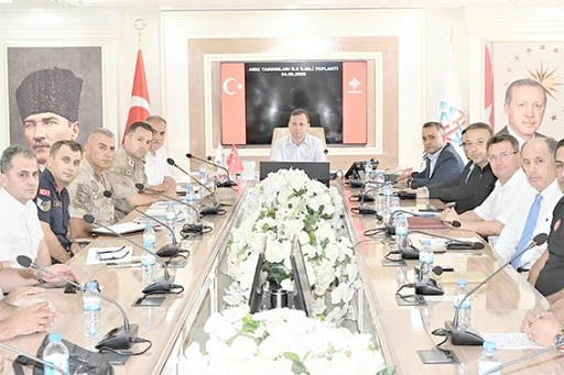 ANIZ YANGINLARIYLA M&Uuml;CADELE KURULU TOPLANDI