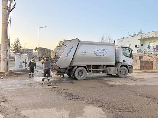 KENT GENELİNDE YOĞUN TEMİZLİK ÇALIŞMASI