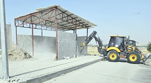 RUHSATSIZ KAÇAK YAPILAŞMAYLA ETKİN MÜCADELESİNİ SÜRDÜRÜYOR