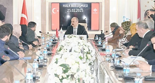 VALİ CANALP, HALK BULUŞMASINDA VATANDAŞLARI DİNLEDİ