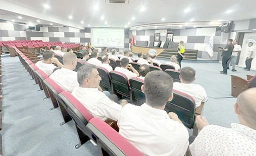 G&Uuml;VENLİ ULAŞIM İ&Ccedil;İN ŞOF&Ouml;RLERE EĞİTİM VERİLDİ