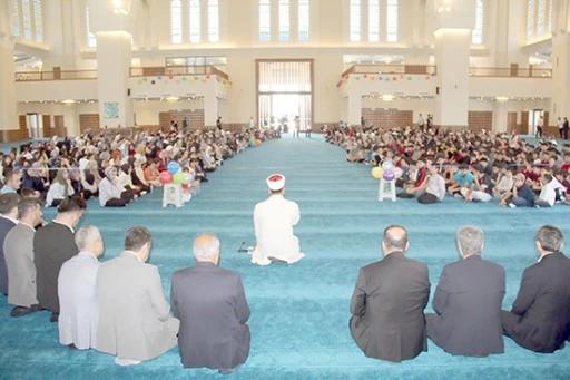 &Ccedil;EDES CAMİ ŞENLİĞİNDE FİNAL YAPILDI