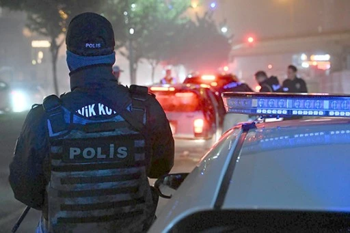 GENİŞ &Ccedil;APLI ASAYİŞ UYGULAMASI: 2 KİŞİ YAKALANDI
