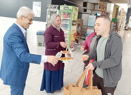 MOLA VEREN YOLCULARIN BAYRAMI KUTLANDI