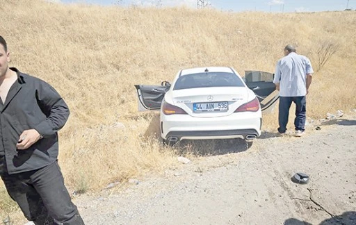 MALABADİ KAVŞAĞI&rsquo;NDA KAZA: 7 YARALI