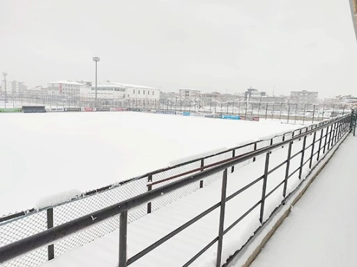 AMAT&Ouml;R LİGİ KAR YAĞIŞI NEDENİYLE ERTELENDİ