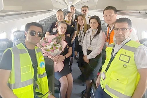 İZMİR U&Ccedil;UŞLARI BAŞLADI!