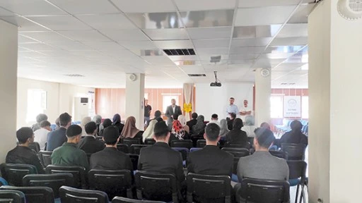 55 HAFIZ BELGELERİNİ ALDI