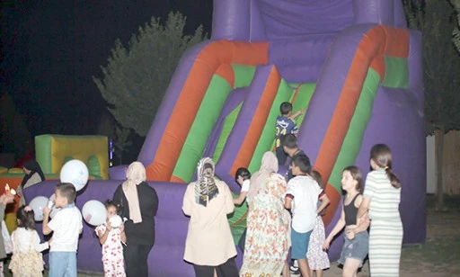 SERİN HAVA, SICAK KONSER