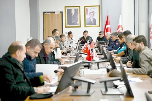 KARLA M&Uuml;CADELE &Ccedil;ALIŞMALARI ANLIK OLARAK TAKİP EDİLİYOR