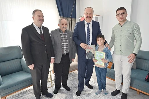 BAKAN&rsquo;DAN ŞEHİT &Ccedil;OCUĞUNA KARNE TEBRİK KARTI