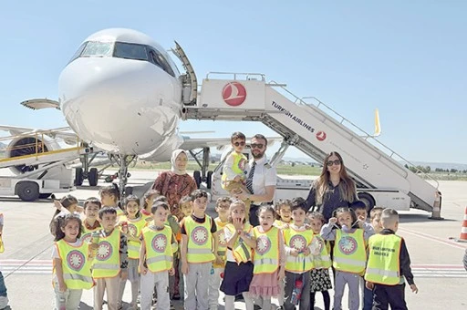 BATMAN HAVALİMANI, MİNİKLERE HAVACILIĞI SEVDİRMEYE DEVAM EDİYOR