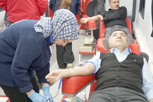 BAT&Uuml;&rsquo;DEN KAN BAĞIŞI KAMPANYASI