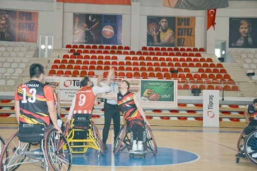 ENGELLİLER SPOR KUL&Uuml;B&Uuml;, SAHASINDA SAMSUN&rsquo;A MAĞLUP OLDU