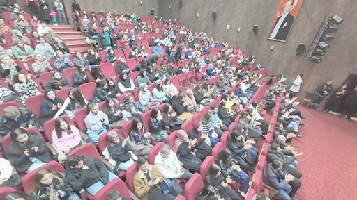 &Ccedil;OK DİLLİ EZGİLERLE M&Uuml;ZİĞİN EVRENSEL DİLİ BATMAN&rsquo;DA YANKILANDI