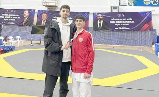 SEMİH &Ccedil;ELİK&rsquo;TEN BATMAN&rsquo;A GURUR VEREN BAŞARI