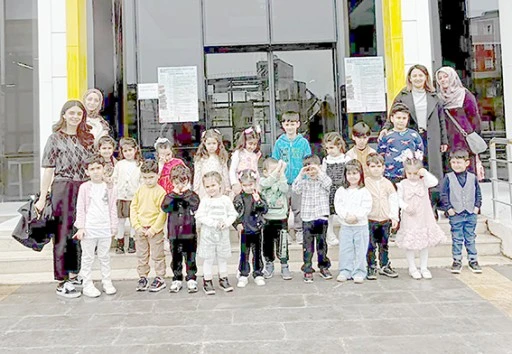 K&Uuml;T&Uuml;PHANE MİNİK KONUKLARINI AĞIRLADI