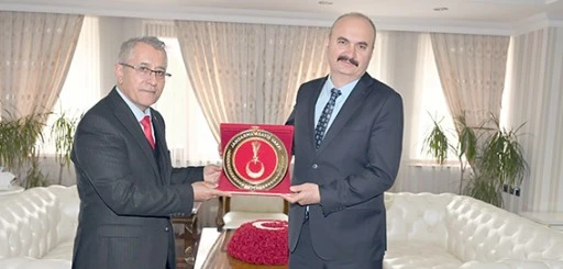 JANDARMA ASAYİŞ VAKFI'NDAN VALİ CANALP&rsquo;A ZİYARET