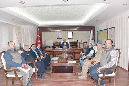 ŞEHİRDE YABAN HAYVANI TEHDİDİNE KARŞI TOPLANTI