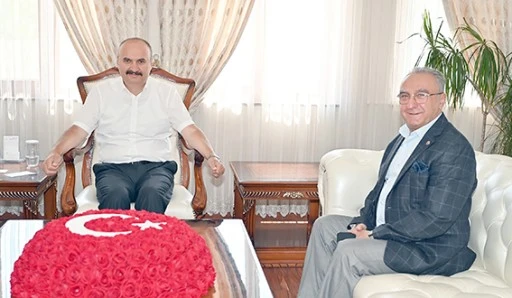 VALİ CANALP, BAŞKAN EKMEN&rsquo;İ AĞIRLADI