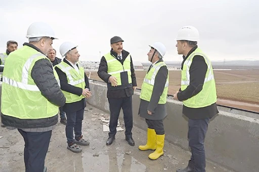 DİŞ HEKİMLİĞİ HASTANESİNDE İNŞAAT HIZLA Y&Uuml;KSELİYOR