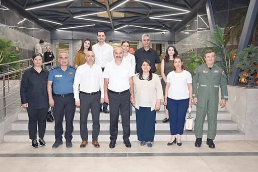 İL JANDARMA KOMUTANINA VEDA YEMEĞİ