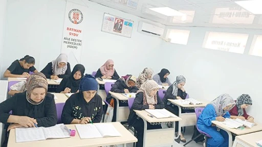 OKUMA YAZMA KURSUYLA YENİ BİR BAŞLANGI&Ccedil;