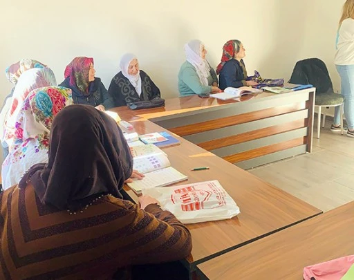 EĞİTİMLE G&Uuml;&Ccedil;LENEN KADINLARIN İLK ADRESİ: BİL-MEK