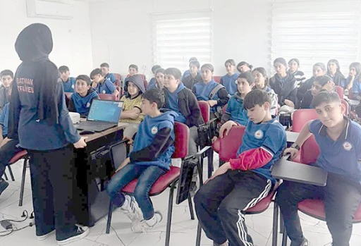 &Ouml;ĞRENCİLERE YANGINDAN KORUNMA EĞİTİMİ