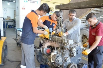 &Ouml;ĞRENCİLER BELEDİYEYE EMANET