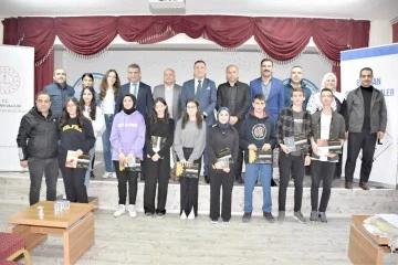 &Ouml;ĞRENCİLERDEN &lsquo;KUTADGU BİLİG&rsquo; PANELİ