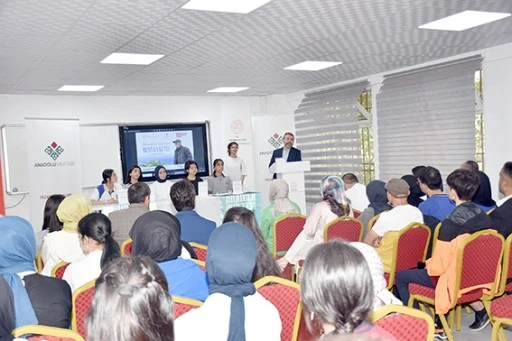 &Ouml;ĞRENCİLERDEN &lsquo;MUSTAFA KUTLU&rsquo; PANELİ