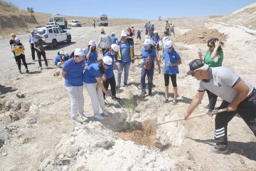 &Ouml;ĞRENCİLERE &Ccedil;EVRE BİLİNCİ ANLATILDI