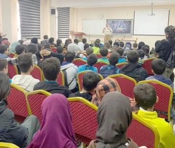 &Ouml;ĞRENCİLERE SAĞLIKLI YAŞAM EĞİTİMİ